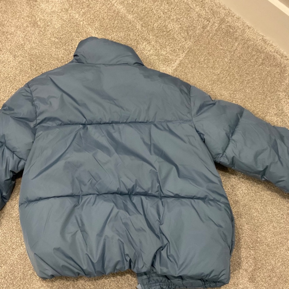 Great Winter Jacket 🧥 - Picture 3 of 3